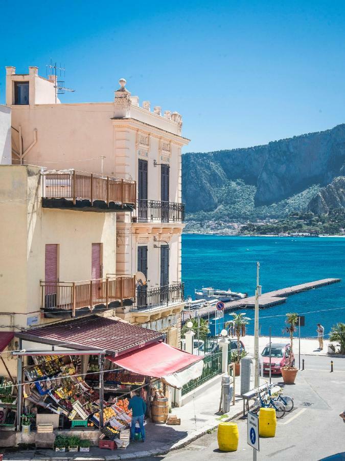 Casetta Vista Mare In Piazza A Mondello Palermo Buitenkant foto